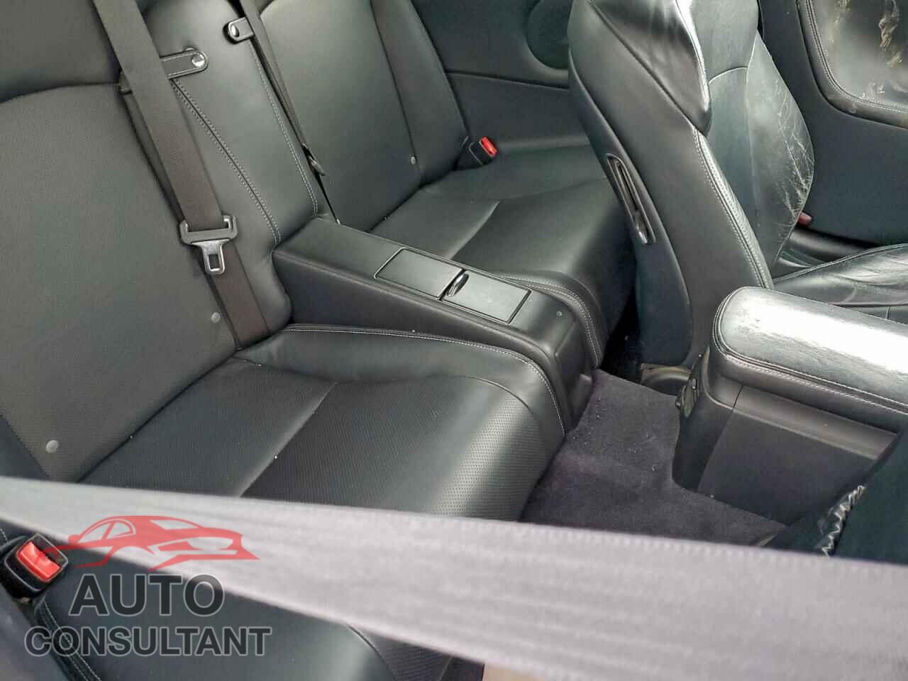 LEXUS IS 2010 - JTHFE2C23A2502624