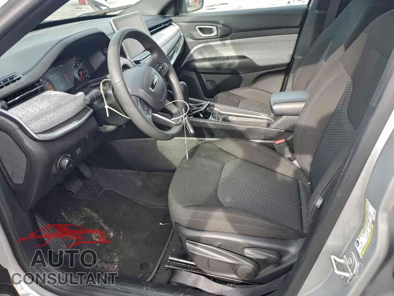 JEEP COMPASS 2024 - 3C4NJDANXRT136804