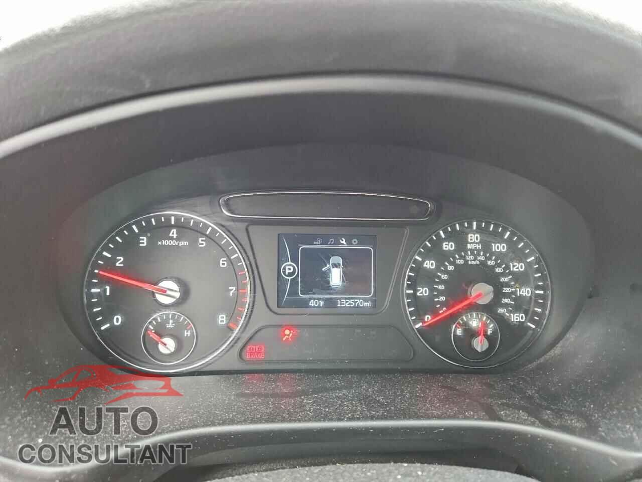 KIA SORENTO 2017 - 5XYPG4A52HG208544