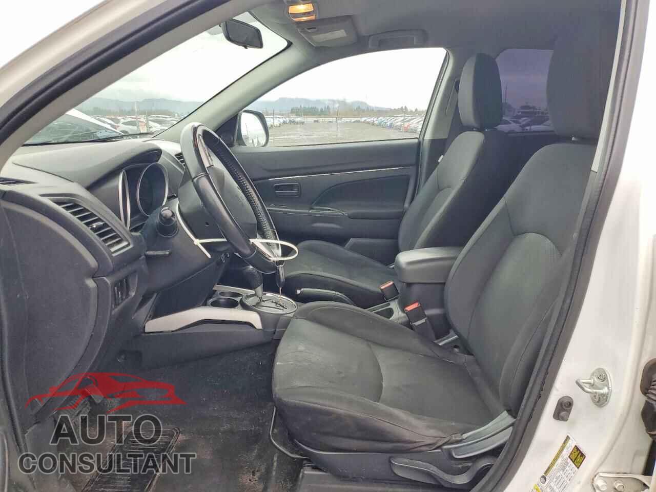 MITSUBISHI OUTLANDER 2014 - 4A4AP3AU6EE009100