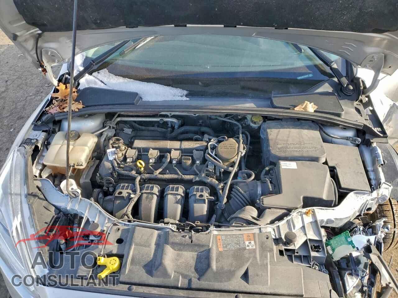 FORD FOCUS 2015 - 1FADP3J26FL355458