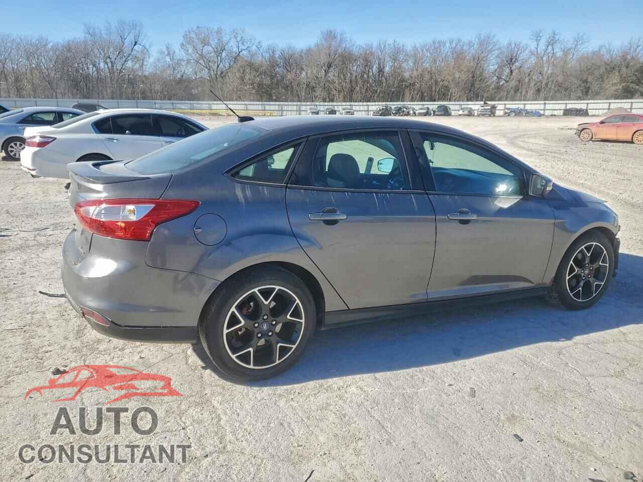 FORD FOCUS 2013 - 1FADP3F2XDL104402