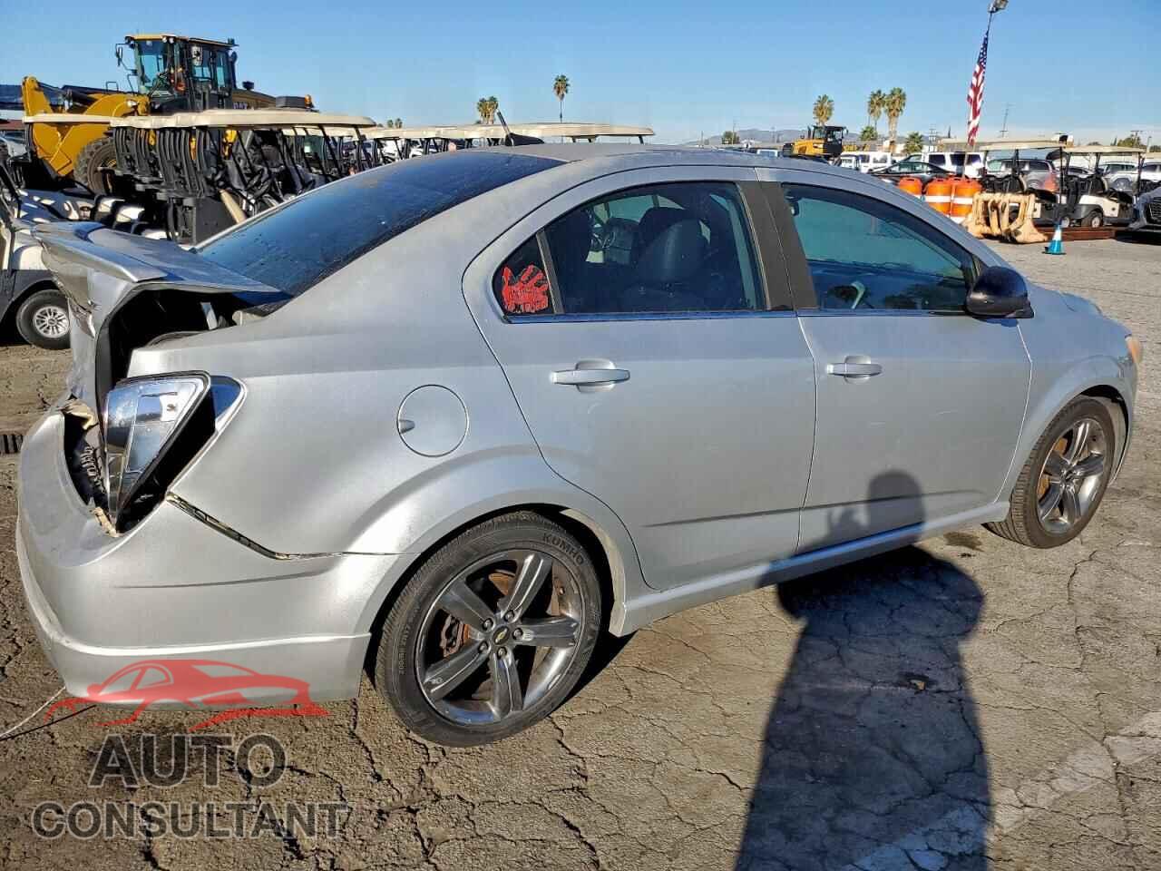 CHEVROLET SONIC 2014 - 1G1JH5SB1E4225531