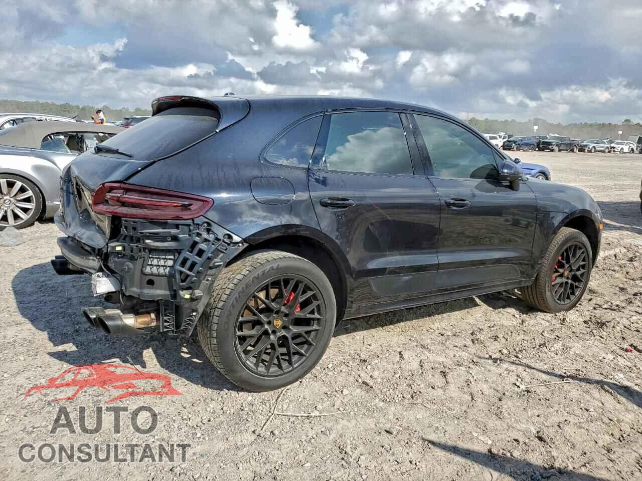 PORSCHE MACAN 2018 - WP1AG2A56JLB63336