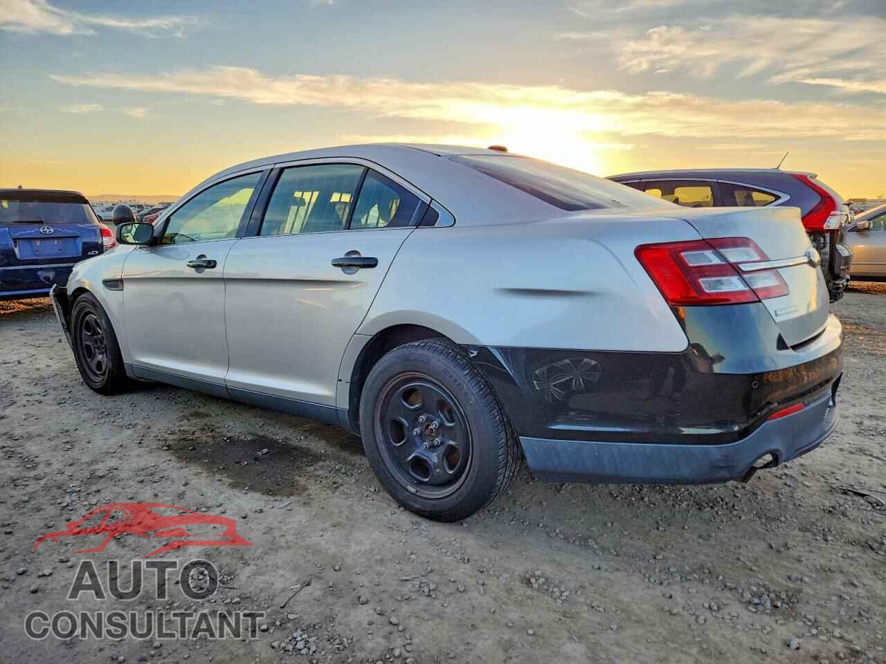 FORD TAURUS 2013 - 1FAHP2M82DG201718