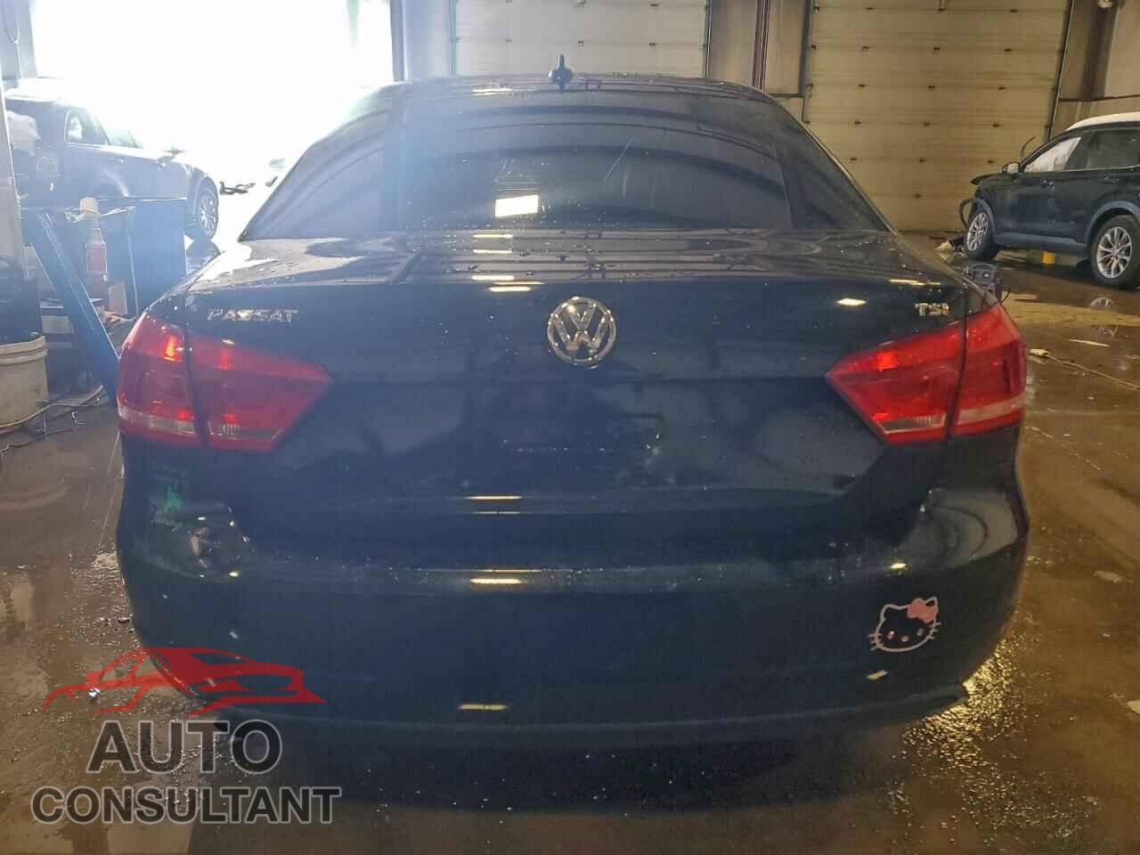 VOLKSWAGEN PASSAT 2015 - 1VWAT7A37FC096372