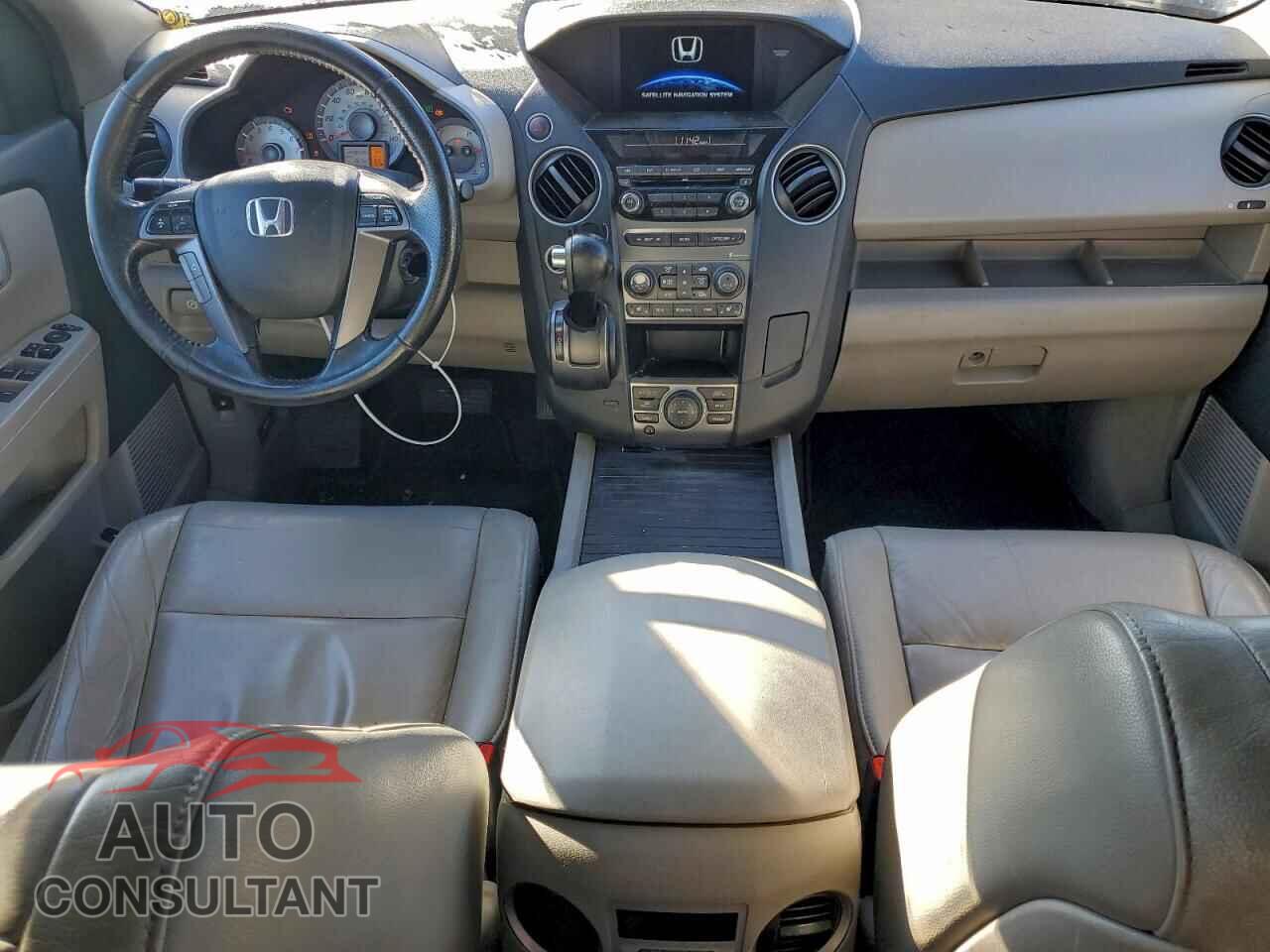 HONDA PILOT 2015 - 5FNYF4H78FB028116