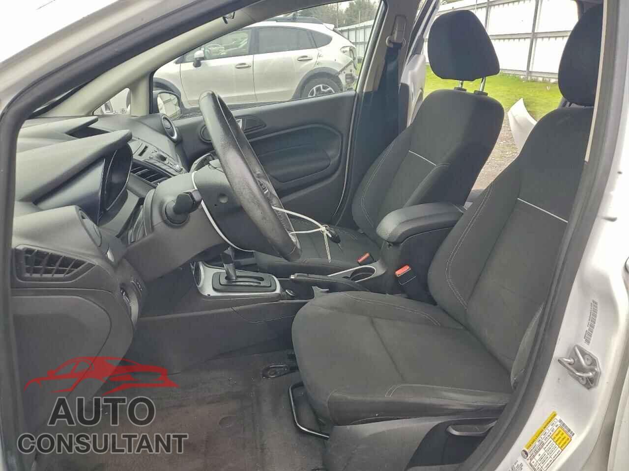 FORD FIESTA 2014 - 3FADP4EJ2EM244054