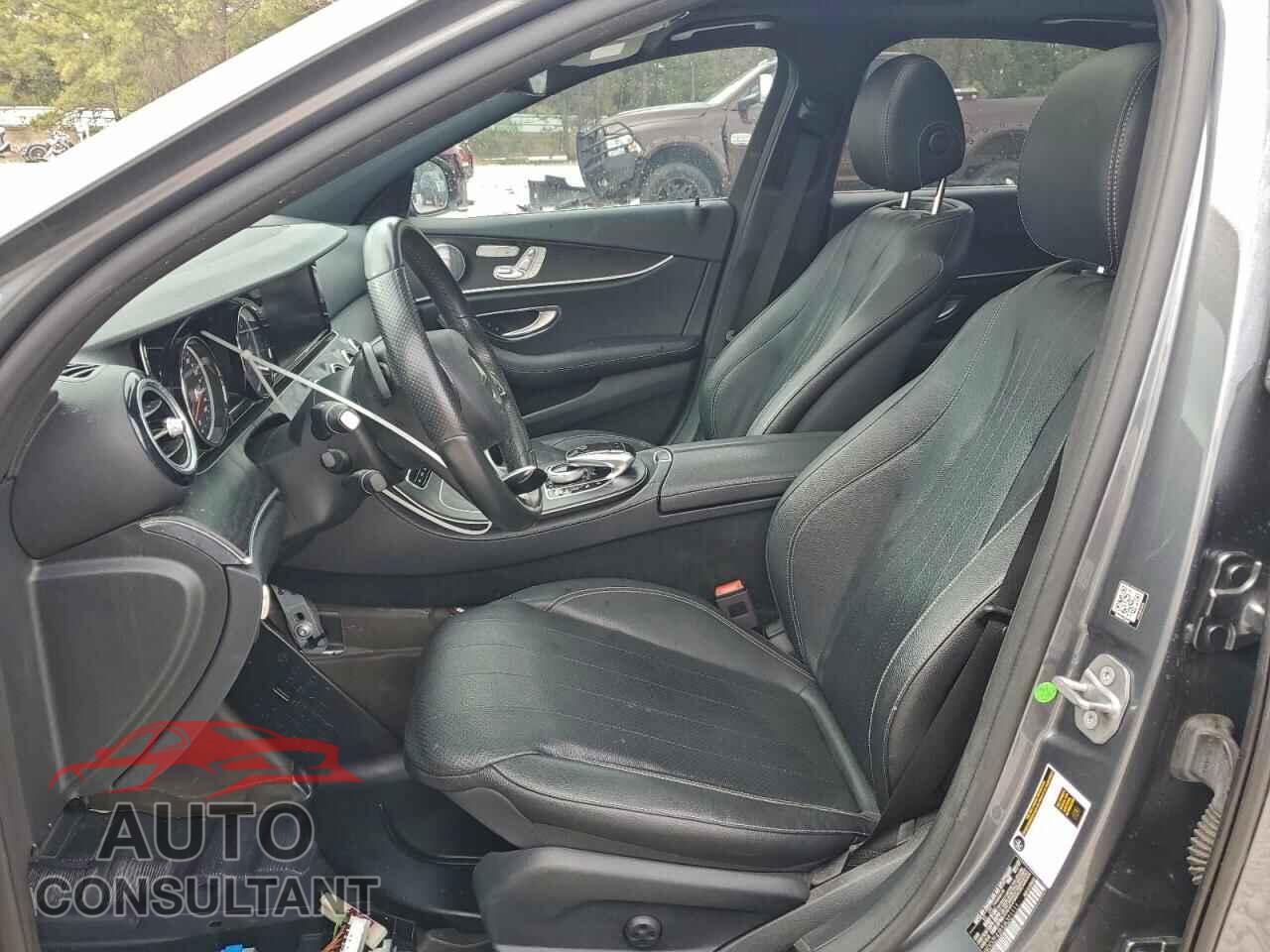 MERCEDES-BENZ E-CLASS 2018 - WDDZF4JB3JA321111