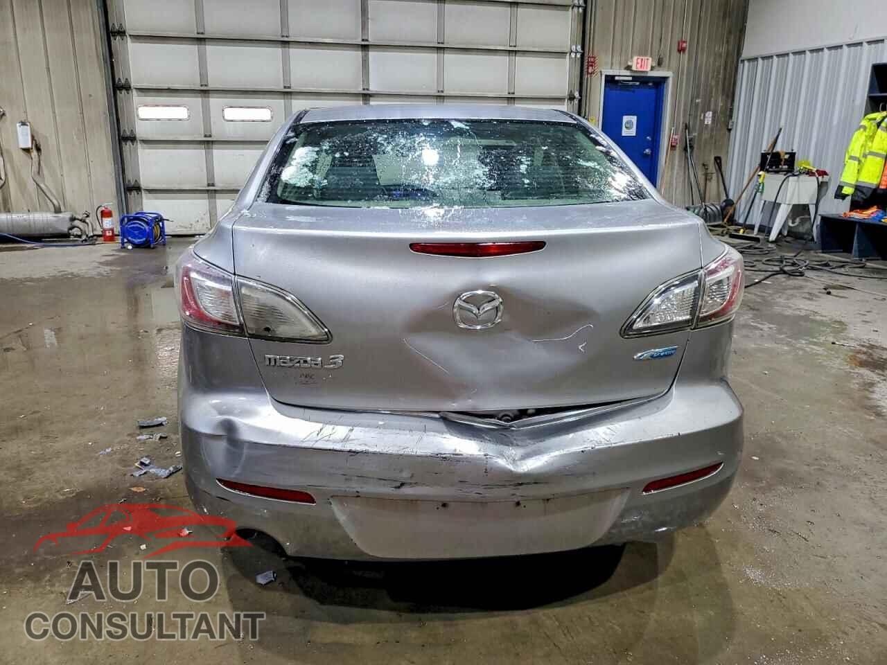MAZDA 3 2012 - JM1BL1V85C1528166