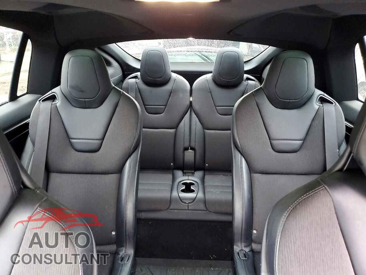 TESLA MODEL X 2017 - 5YJXCBE28HF048046