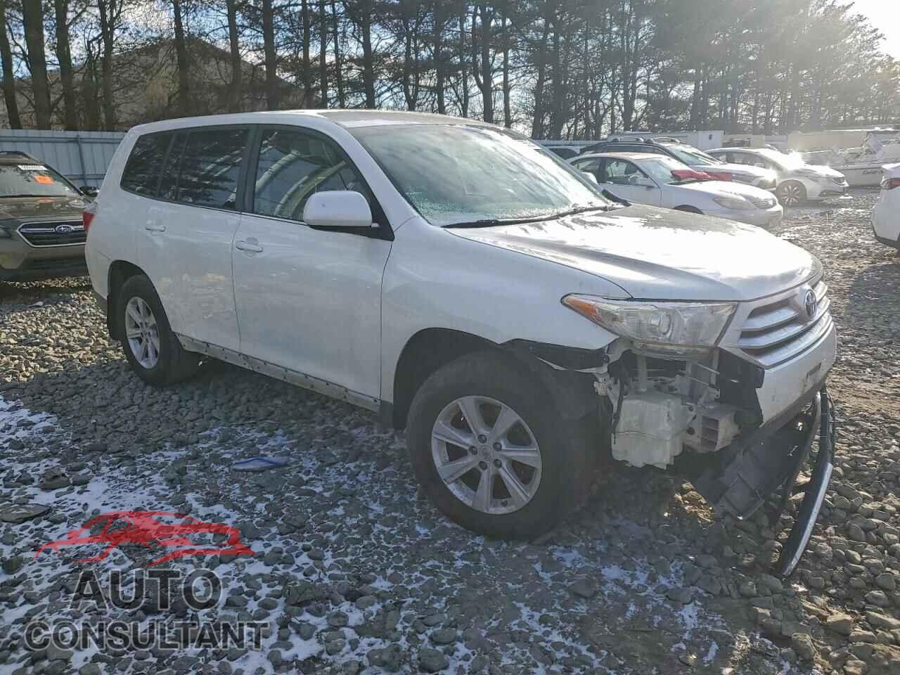TOYOTA HIGHLANDER 2013 - 5TDBK3EH8DS202848
