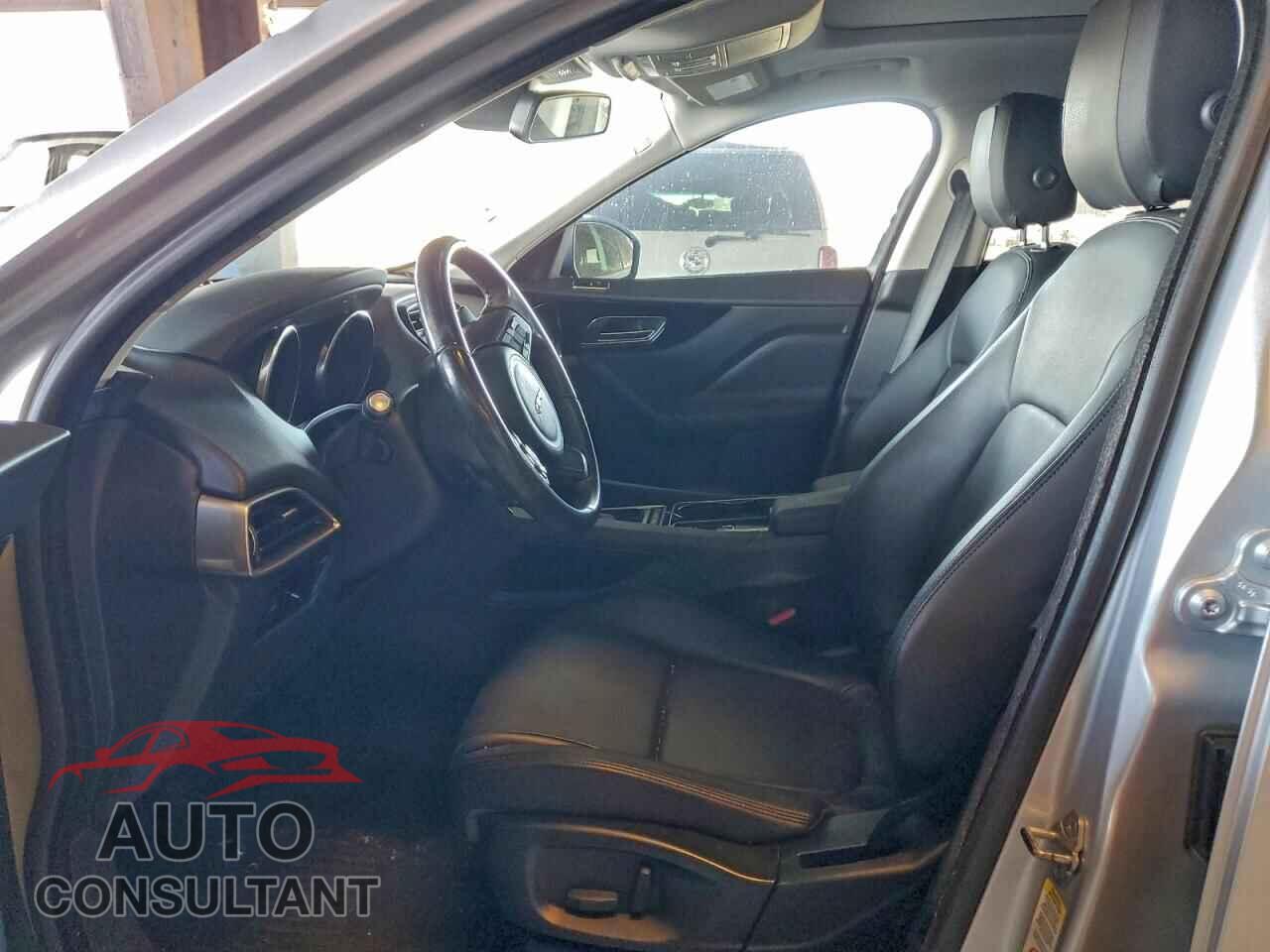 JAGUAR F-PACE 2017 - SADCJ2BV1HA067067