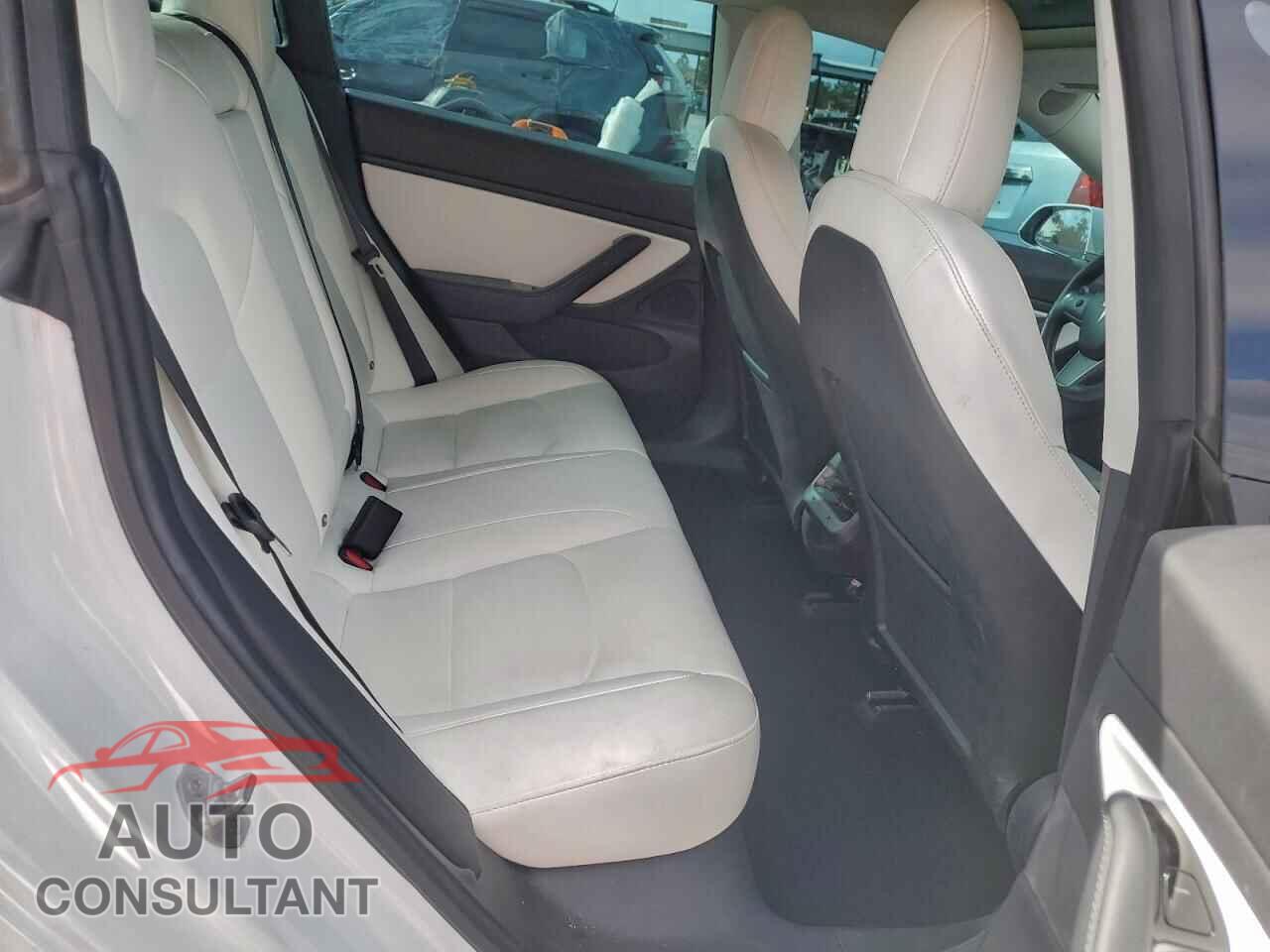 TESLA MODEL 3 2018 - 5YJ3E1EB7JF147997