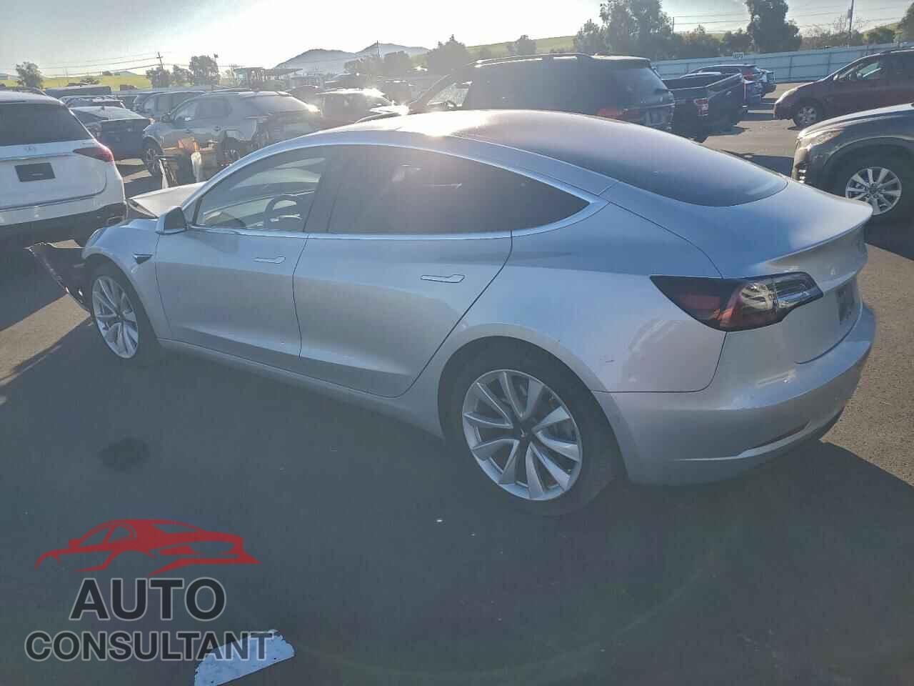 TESLA MODEL 3 2018 - 5YJ3E1EA0JF046582