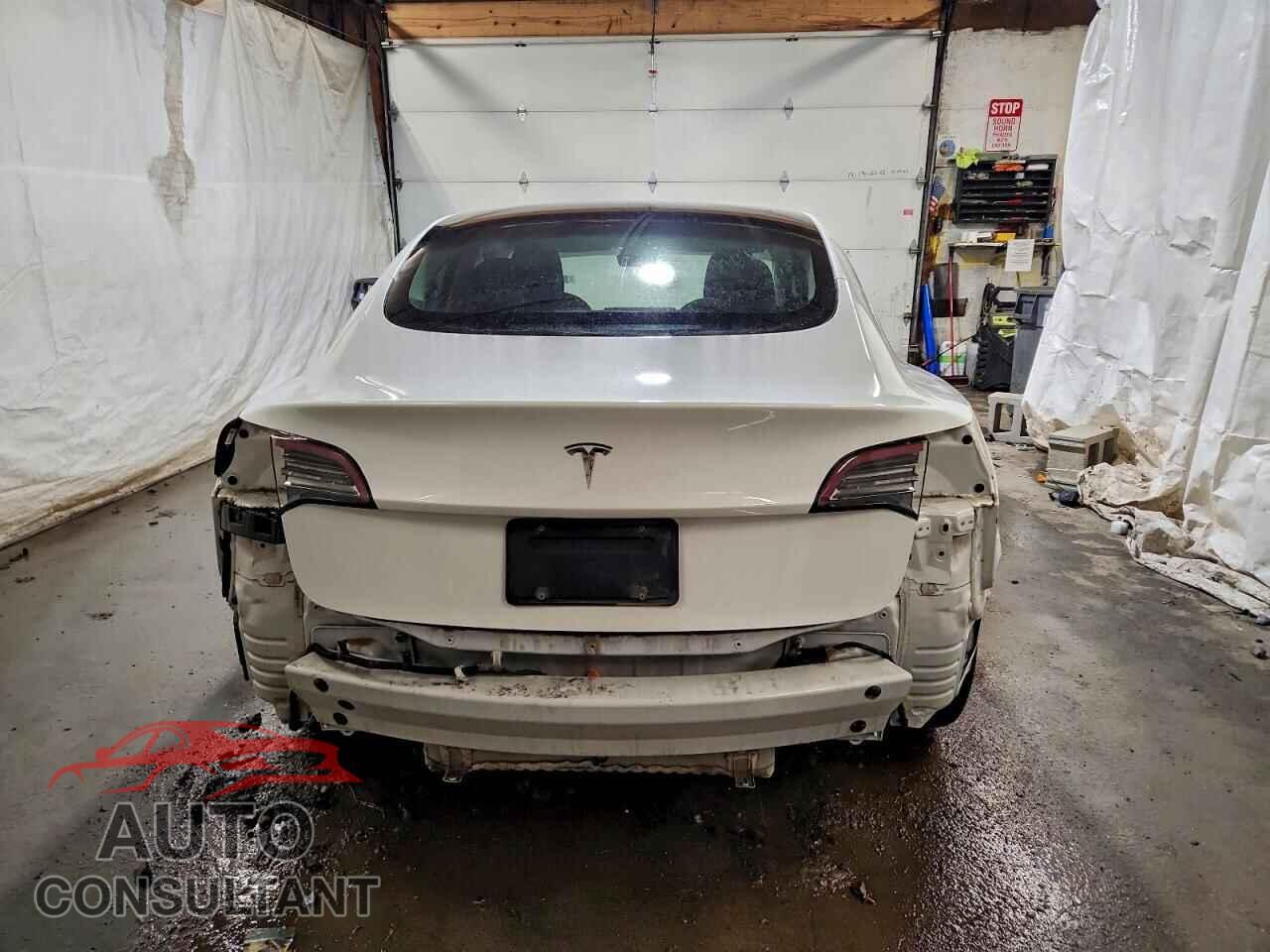 TESLA MODEL 3 2023 - 5YJ3E1EAXPF420575