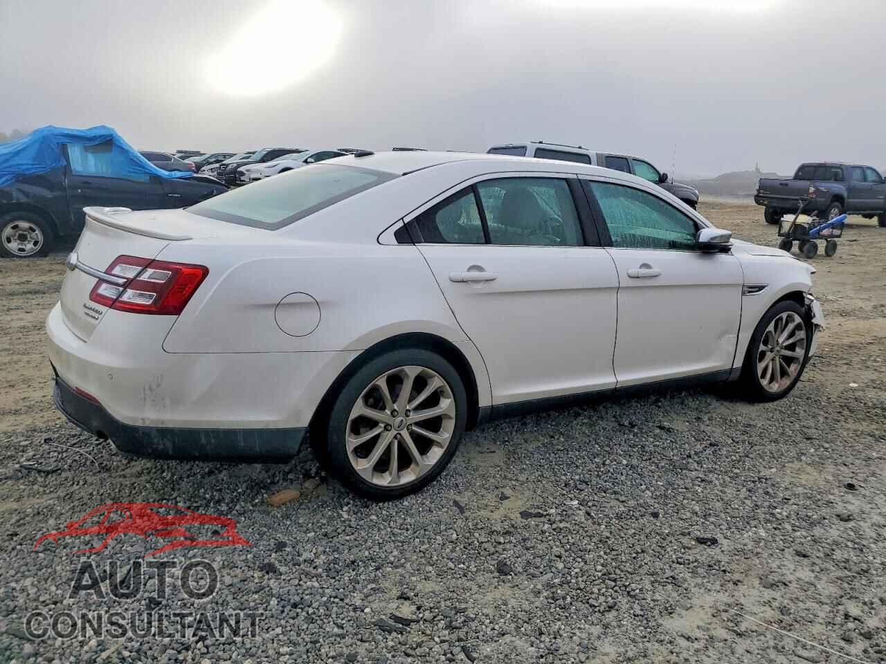 FORD TAURUS 2014 - 1FAHP2F82EG152082