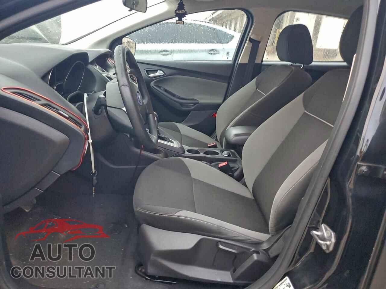 FORD FOCUS 2014 - 1FADP3F26EL428724