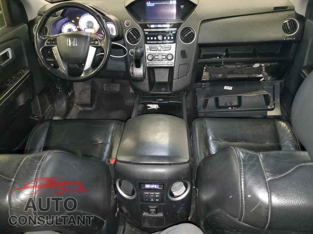 HONDA PILOT 2013 - 5FNYF4H5XDB003052