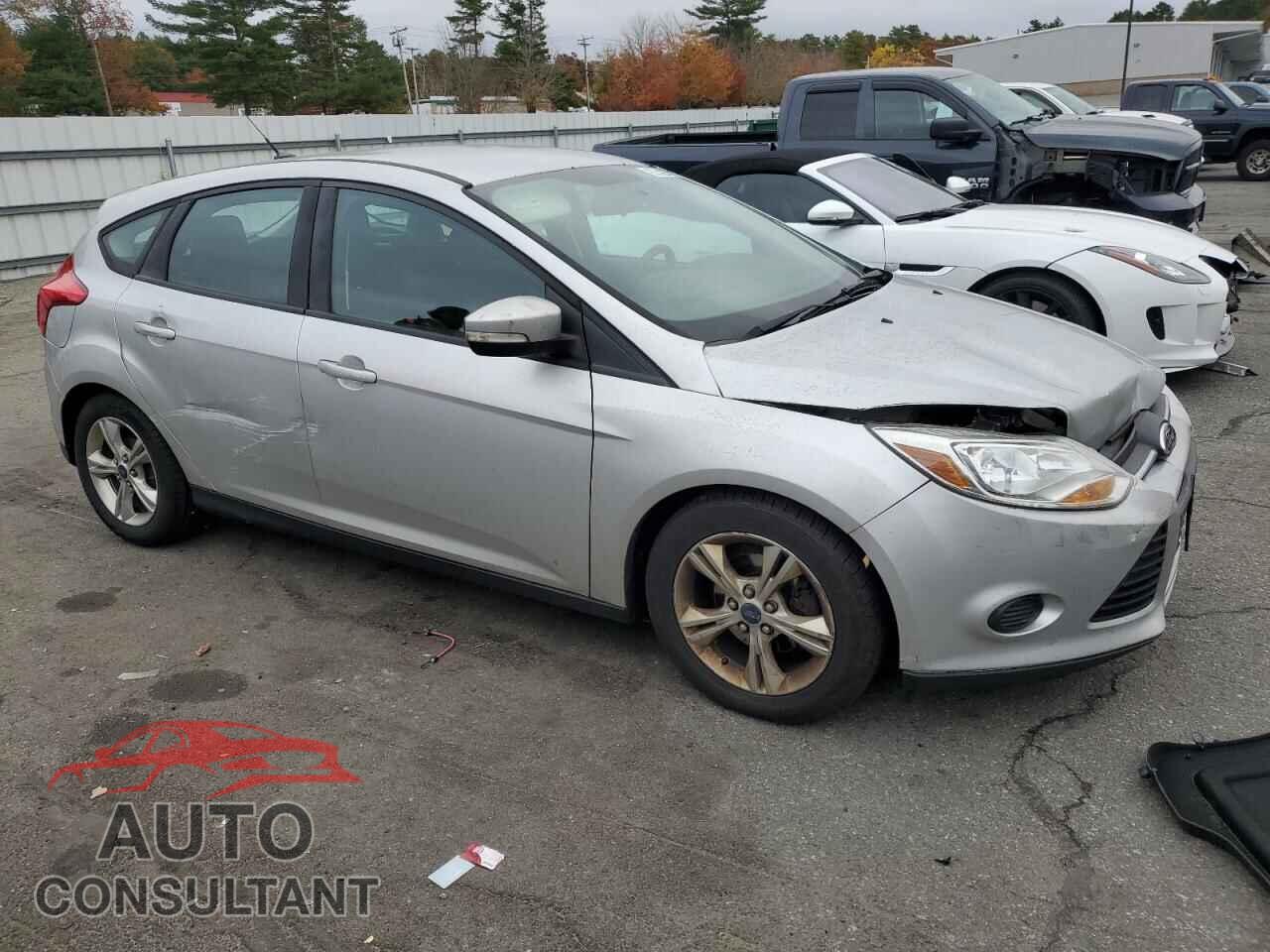 FORD FOCUS 2014 - 1FADP3K22EL333552