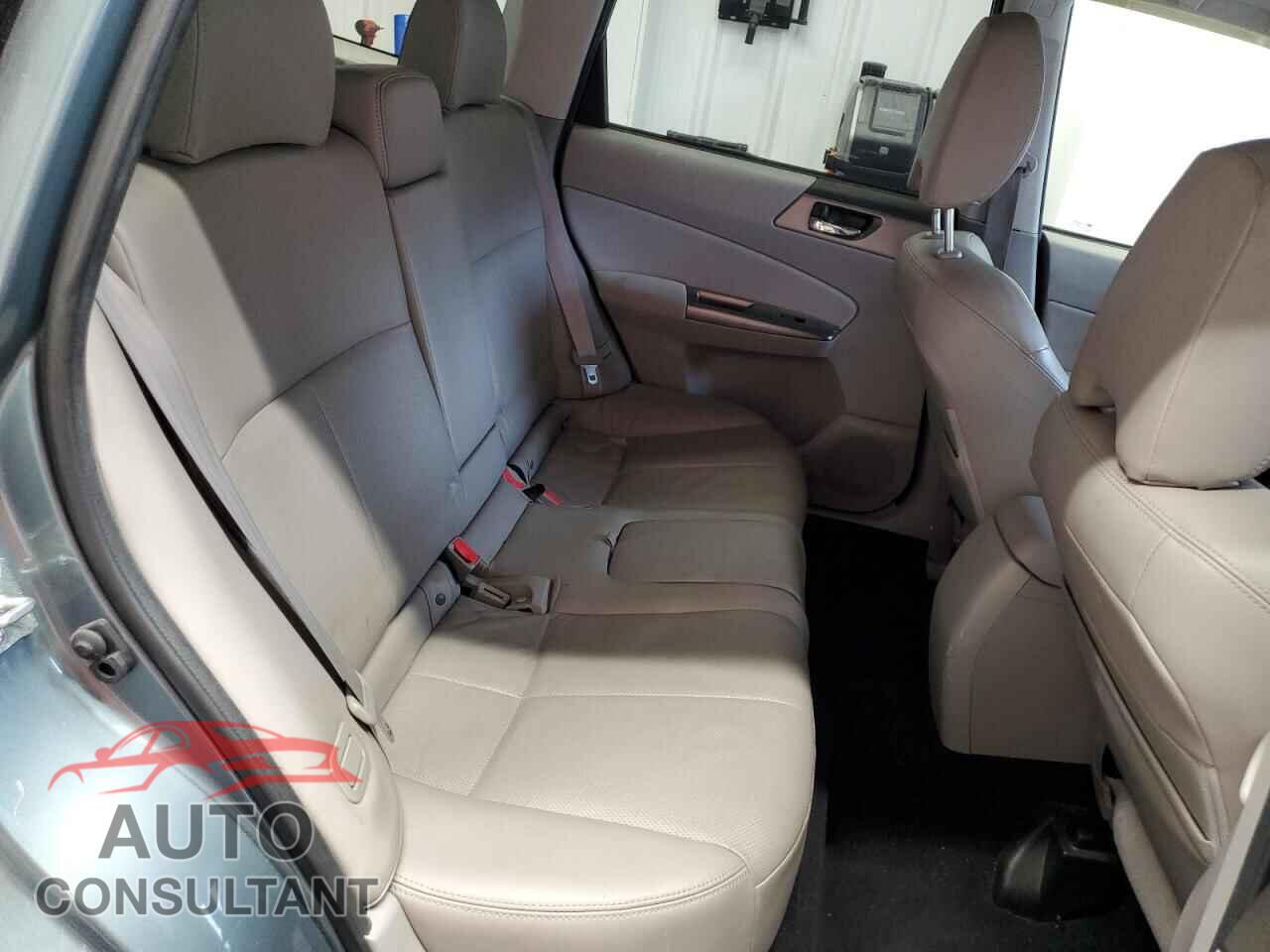 SUBARU FORESTER 2011 - JF2SHAEC4BH751585