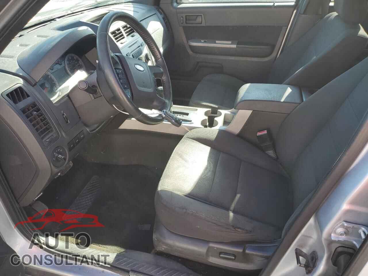 FORD ESCAPE 2010 - 1FMCU0DG7AKB30920