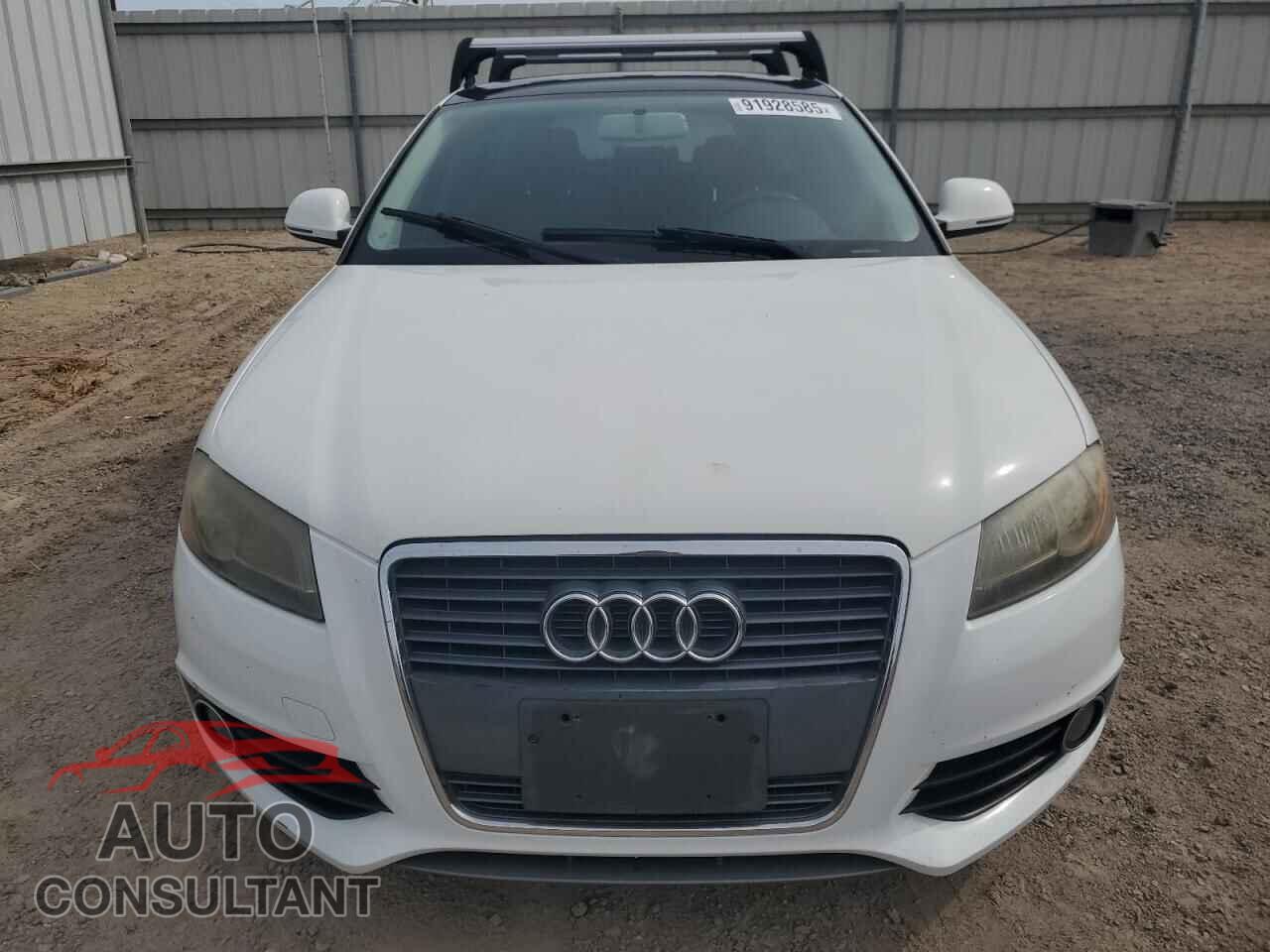 AUDI A3 2010 - WAUPEAFM9AA089687