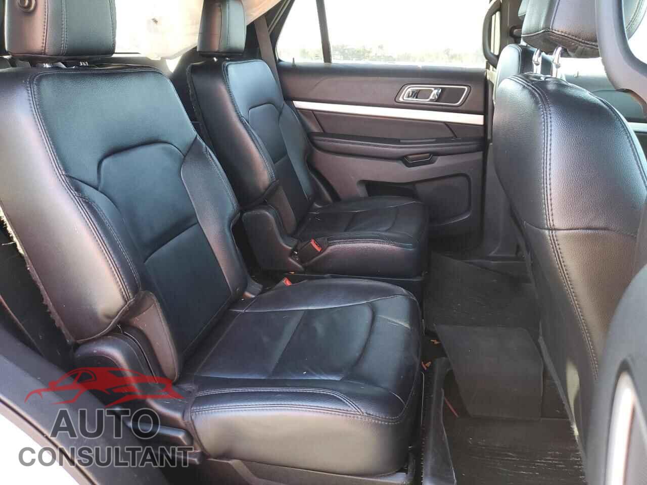 FORD EXPLORER 2017 - 1FM5K8D87HGD09316