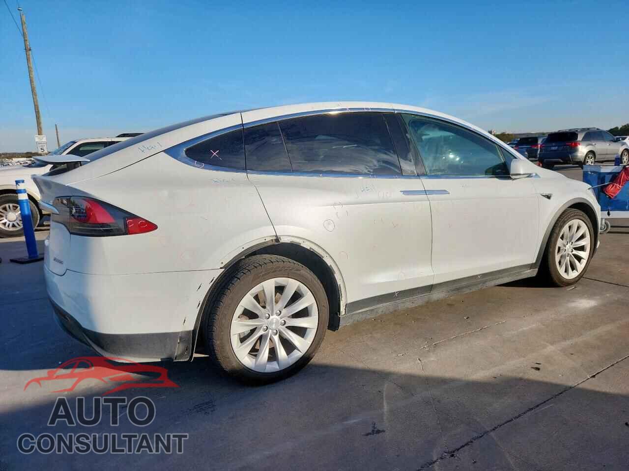 TESLA MODEL X 2018 - 5YJXCDE25JF133847