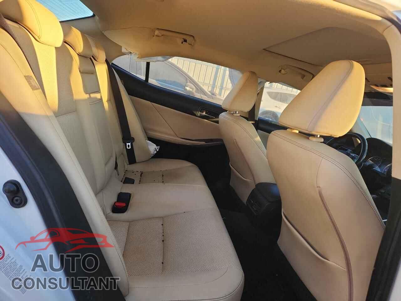 LEXUS IS 2015 - JTHBF1D24F5068837
