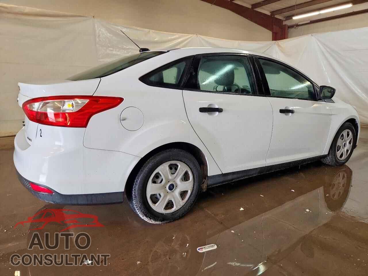 FORD FOCUS 2013 - 1FADP3E24DL276586