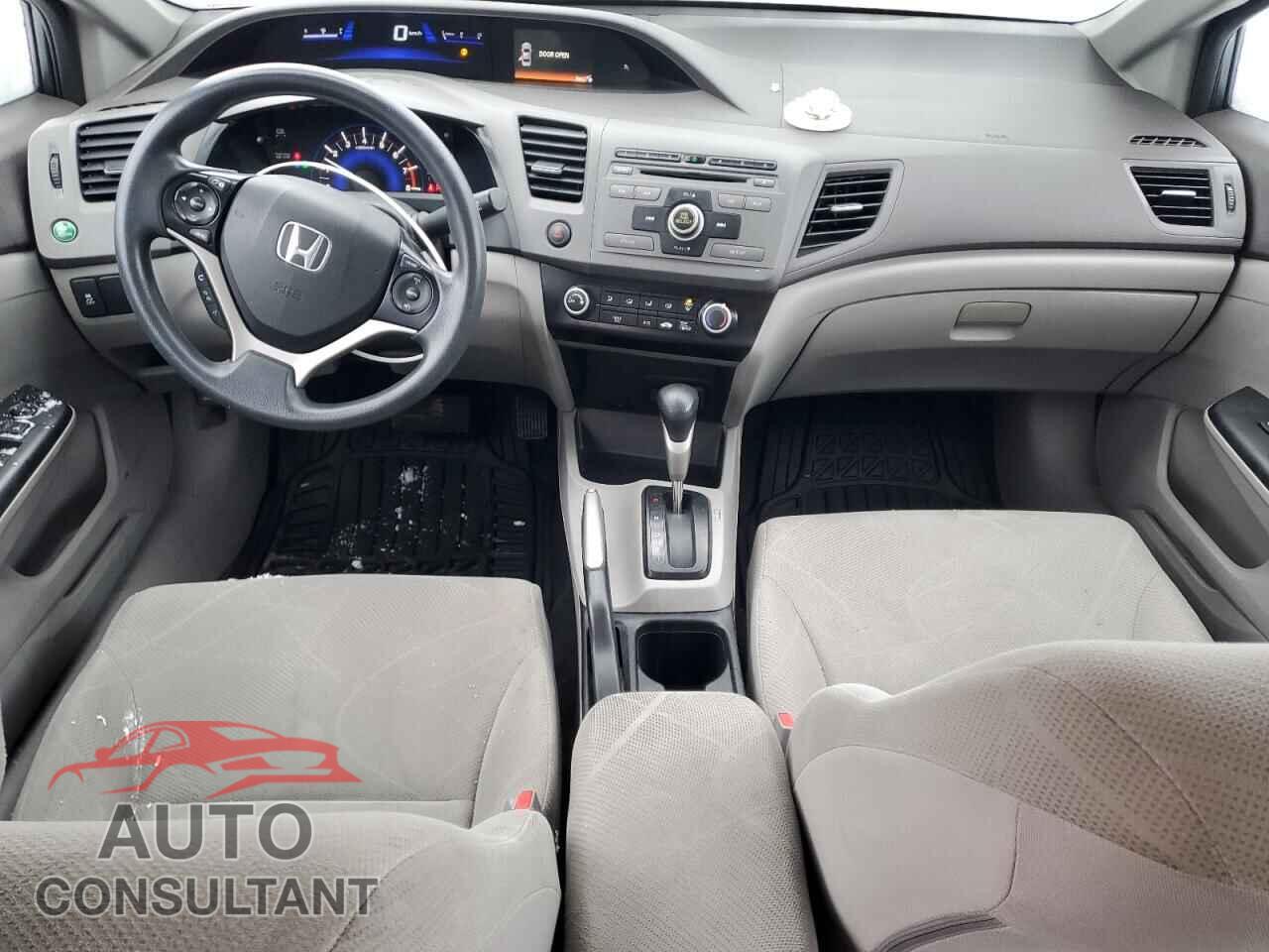HONDA CIVIC 2012 - 2HGFB2F40CH120571