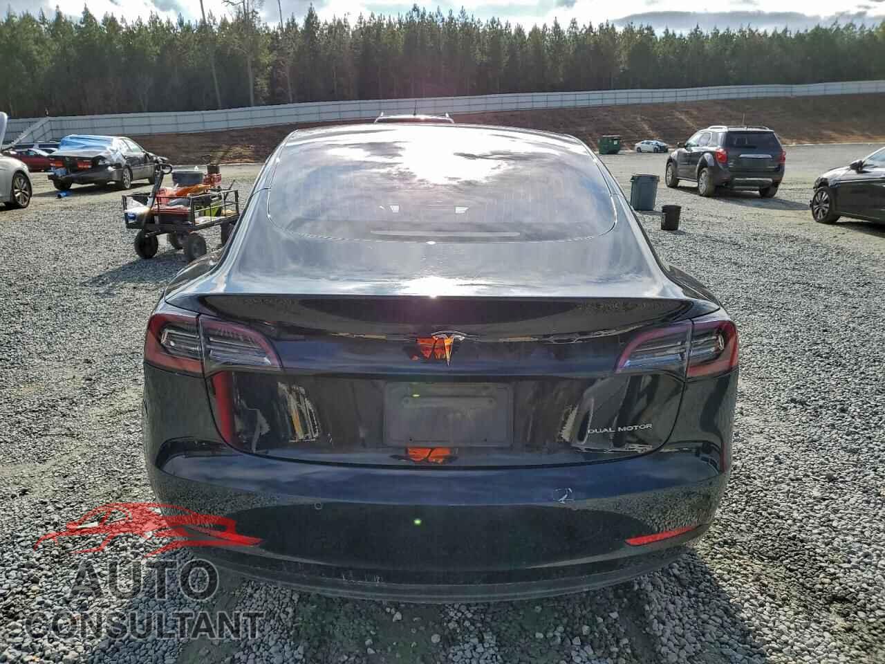 TESLA MODEL 3 2019 - 5YJ3E1EBXKF192580