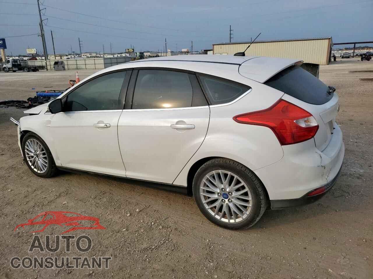 FORD FOCUS 2012 - 1FAHP3M25CL294547