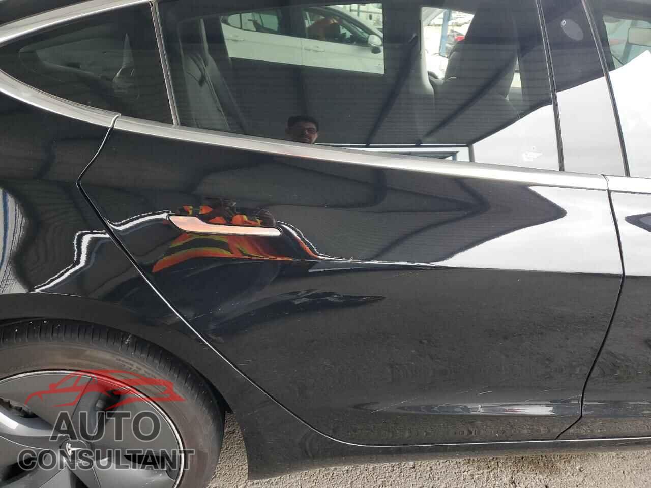 TESLA MODEL 3 2018 - 5YJ3E1EA1JF031329