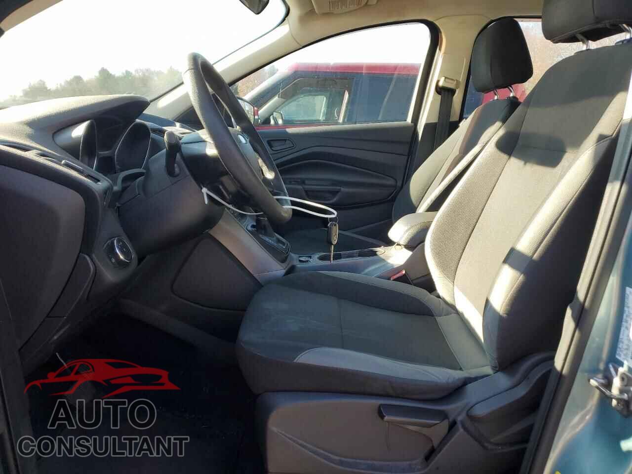 FORD ESCAPE 2013 - 1FMCU0F71DUB05212
