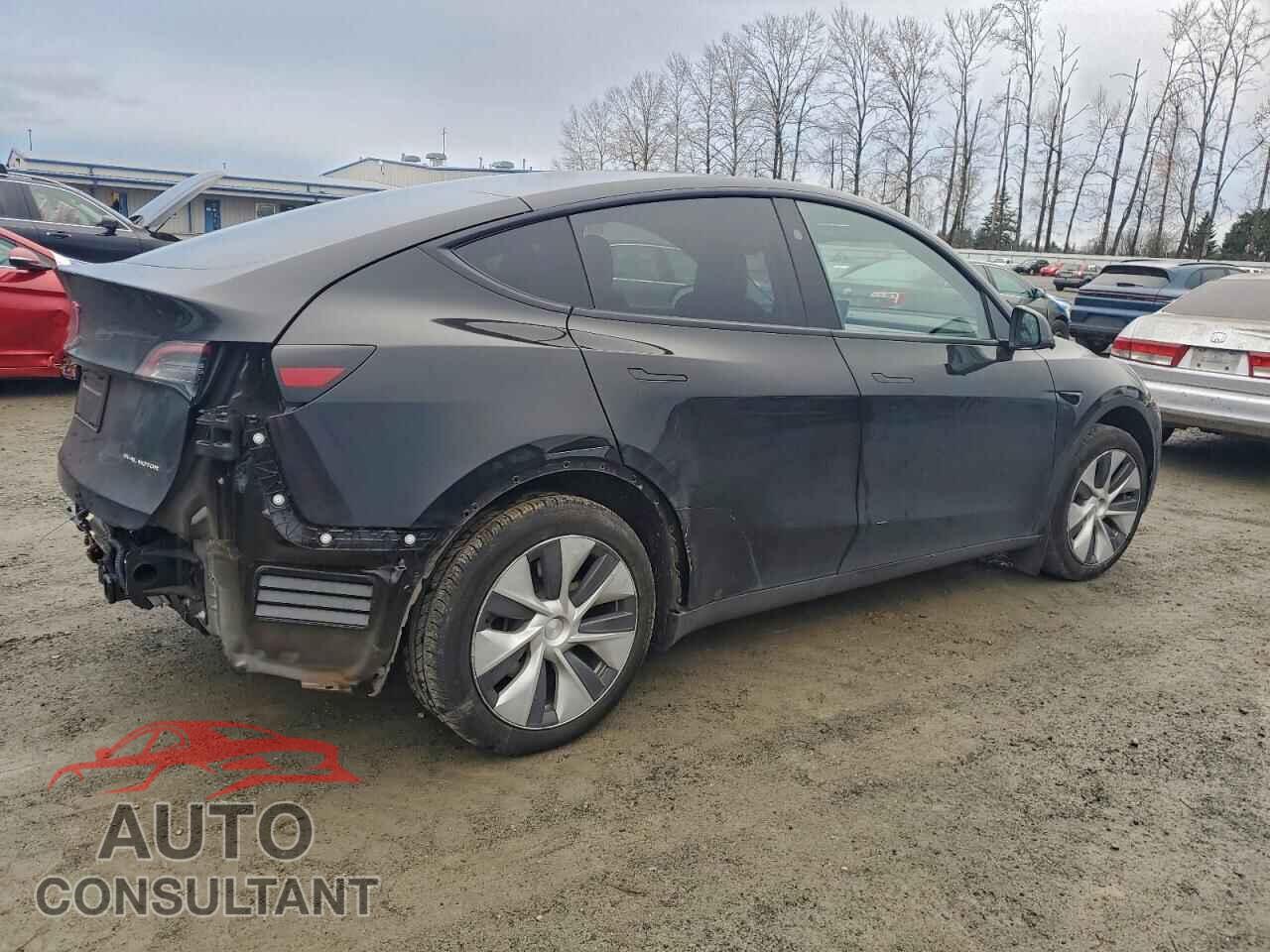 TESLA MODEL Y 2023 - 7SAYGDEEXPF980930