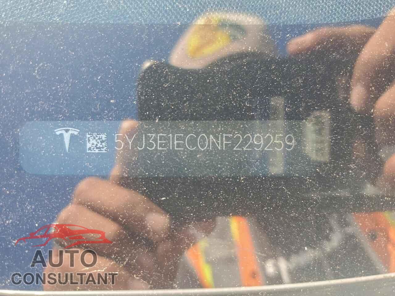 TESLA MODEL 3 2022 - 5YJ3E1EC0NF229259