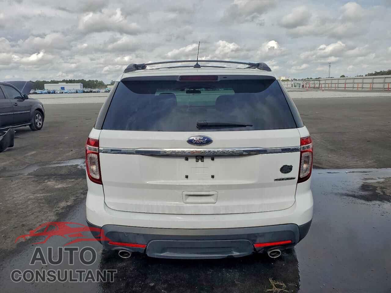 FORD EXPLORER 2015 - 1FM5K7B81FGA70775