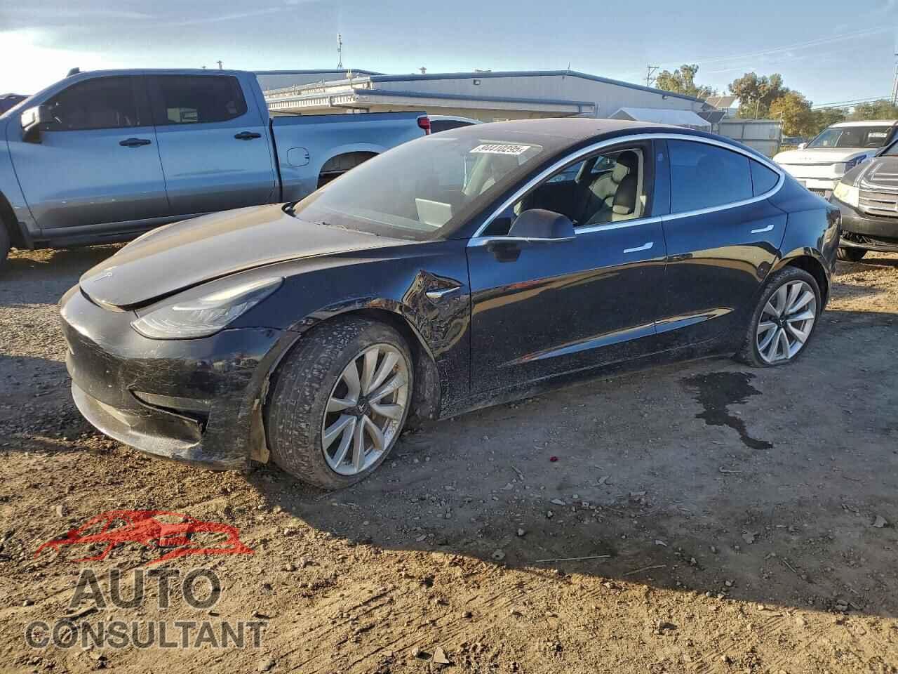 TESLA MODEL 3 2018 - 5YJ3E1EA5JF042382