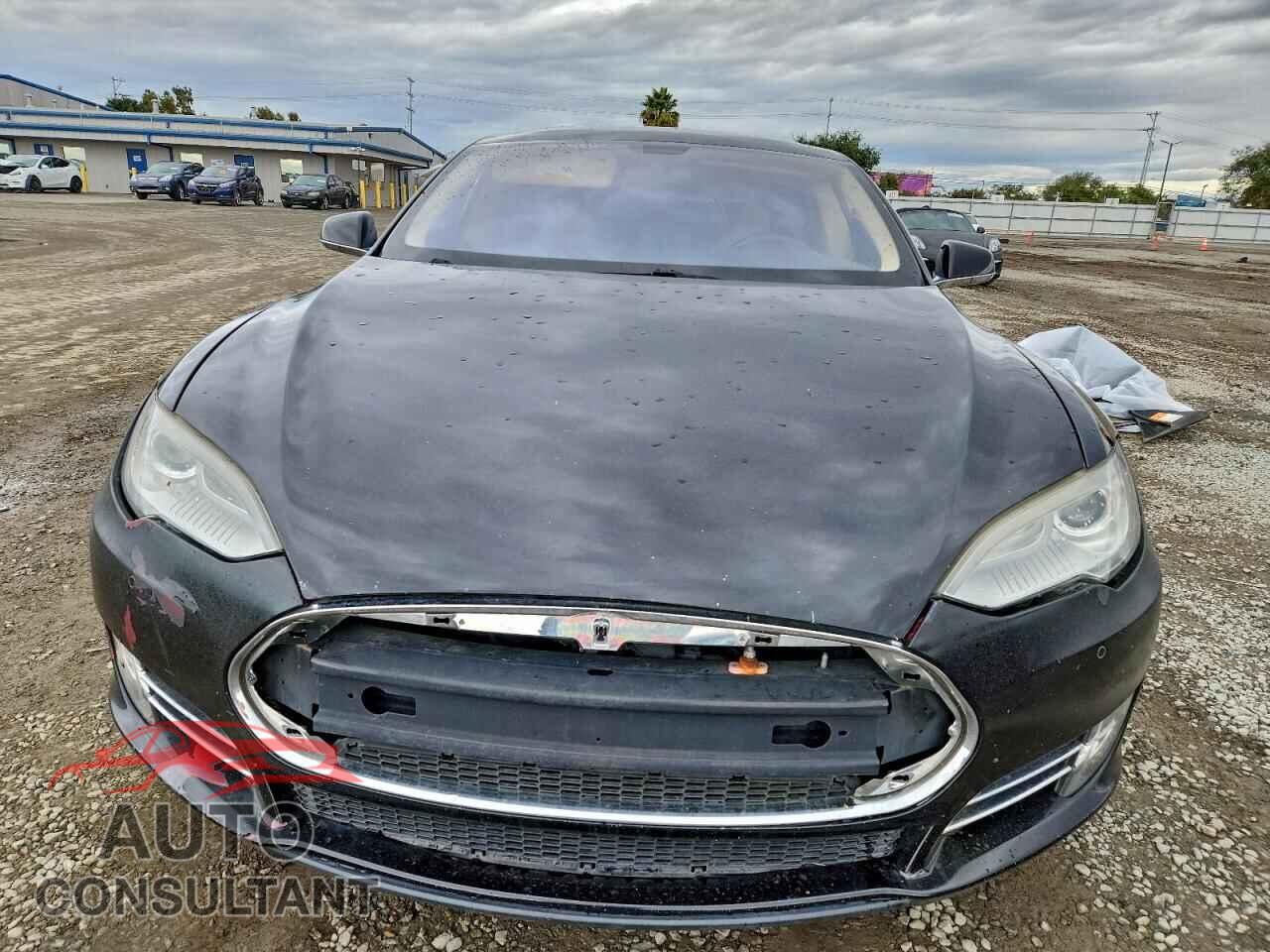 TESLA MODEL S 2013 - 5YJSA1DG8DFP03663