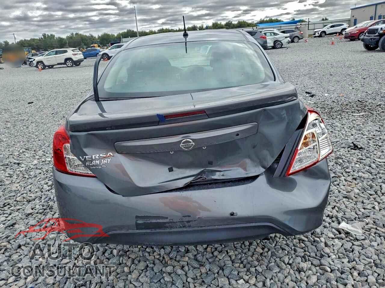 NISSAN VERSA 2019 - 3N1CN7AP3KL824103
