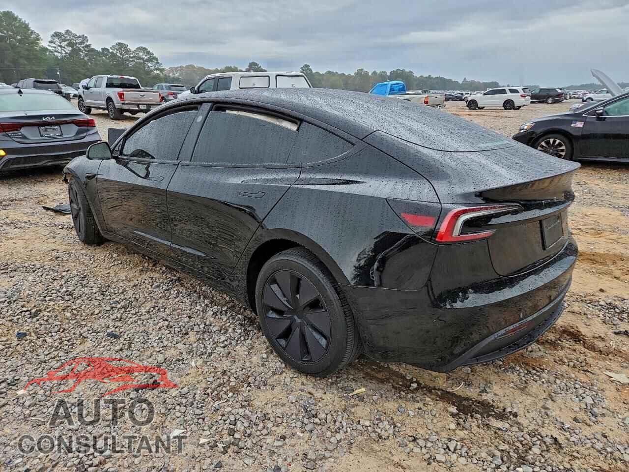 TESLA MODEL 3 2024 - 5YJ3E1EB2RF717237
