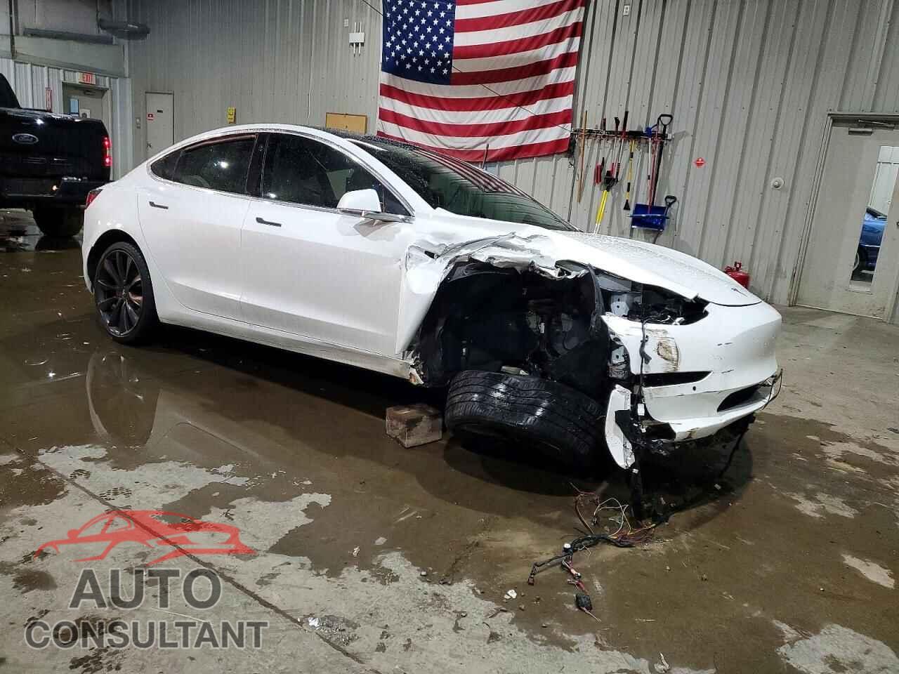 TESLA MODEL 3 2020 - 5YJ3E1EC4LF715005