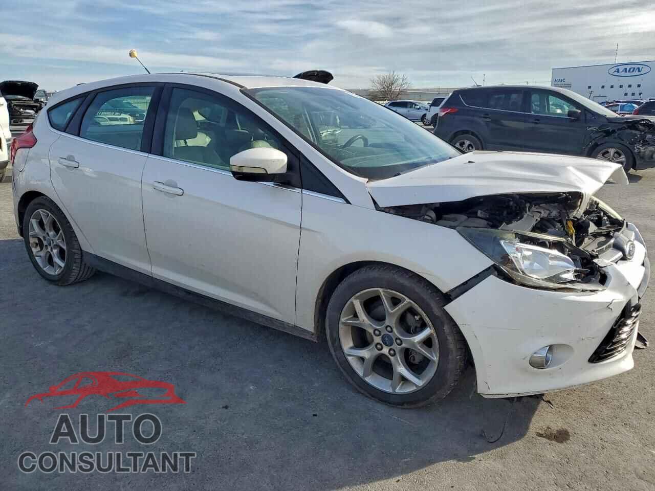FORD FOCUS 2012 - 1FAHP3M28CL183202