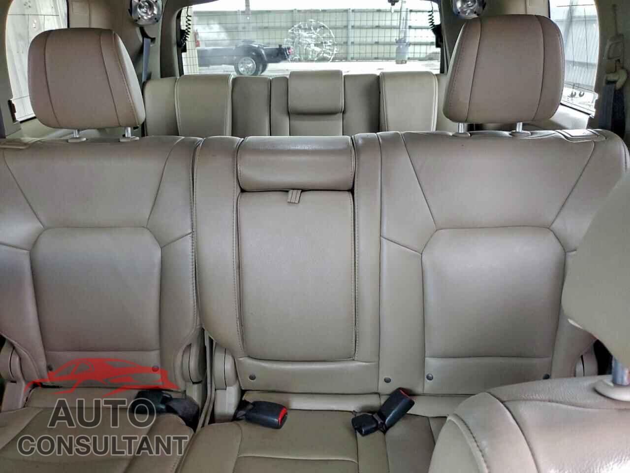 HONDA PILOT 2012 - 5FNYF3H94CB028833