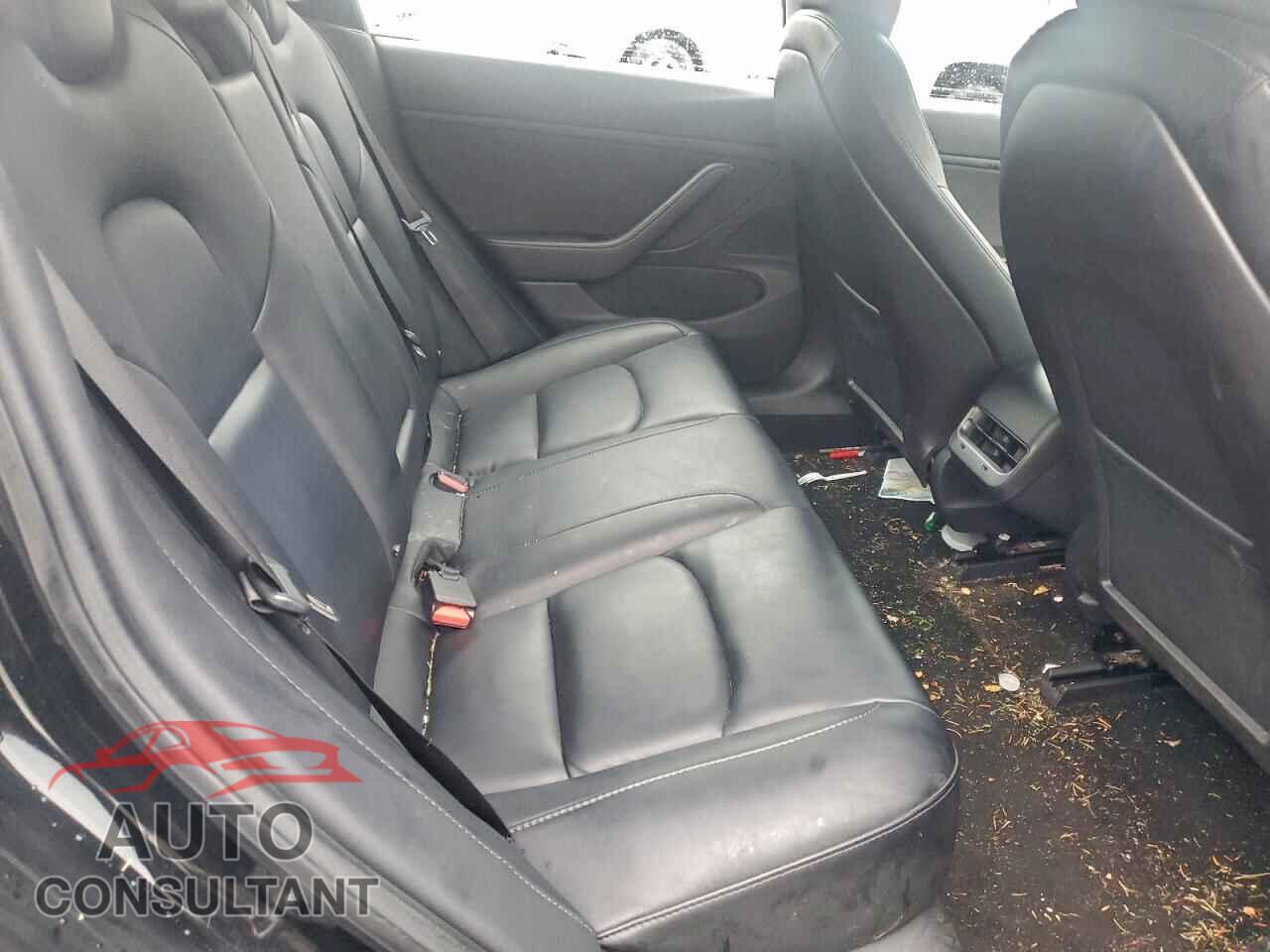 TESLA MODEL 3 2018 - 5YJ3E1EB0JF144214