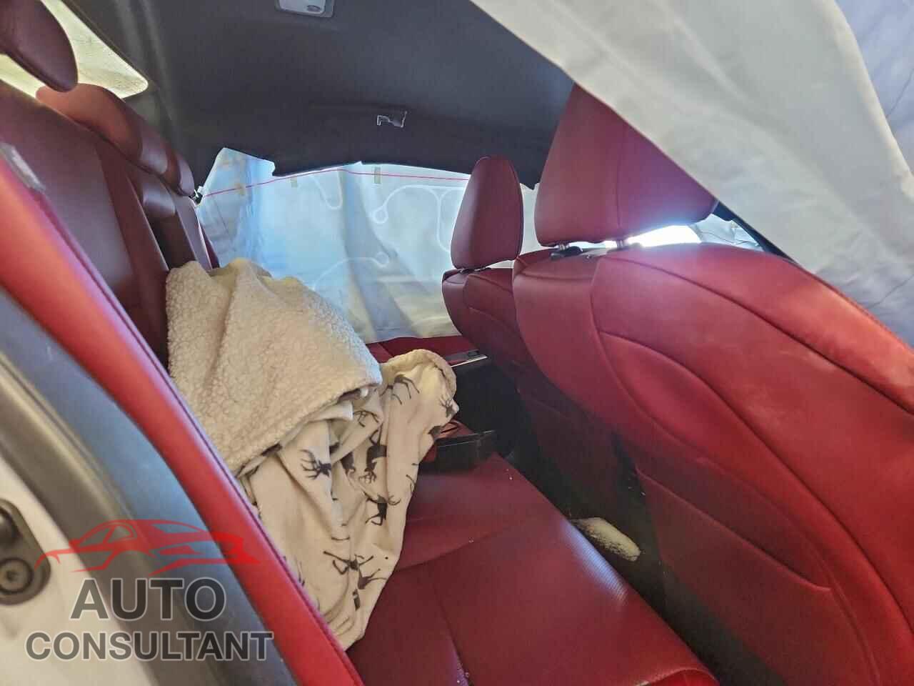 LEXUS IS 2017 - JTHCM1D2XH5015976