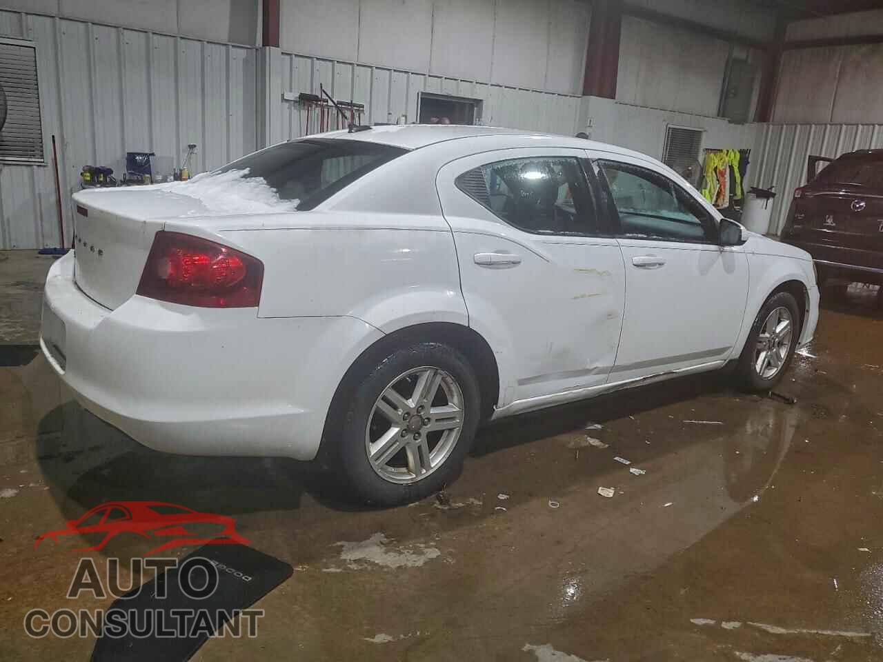 DODGE AVENGER 2011 - 1B3BD1FB9BN577080