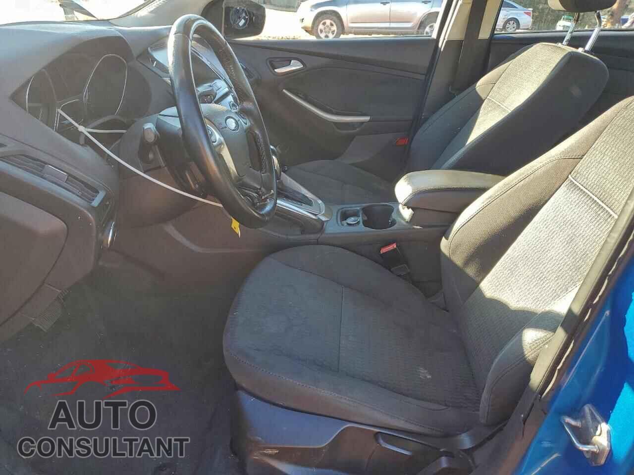 FORD FOCUS 2012 - 1FAHP3M21CL318200